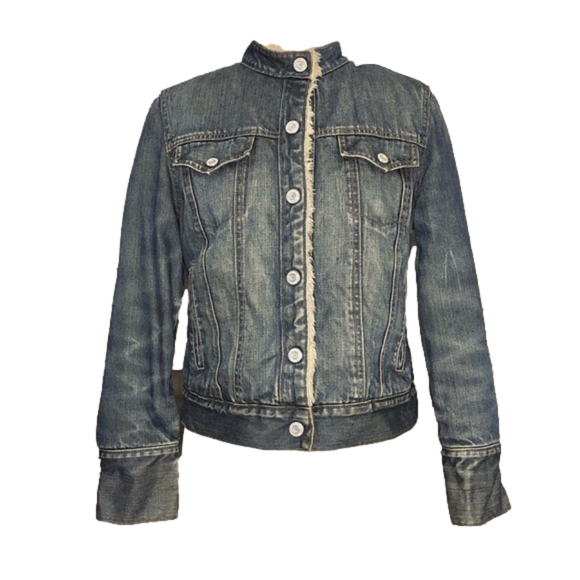 GAP Jackets & Blazers - Gap sherpa-lined jean jacket